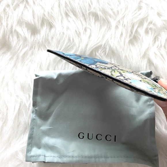 Gucci GG Supreme Monogram Blooms Print Key Pouch - Picture 5 of 10